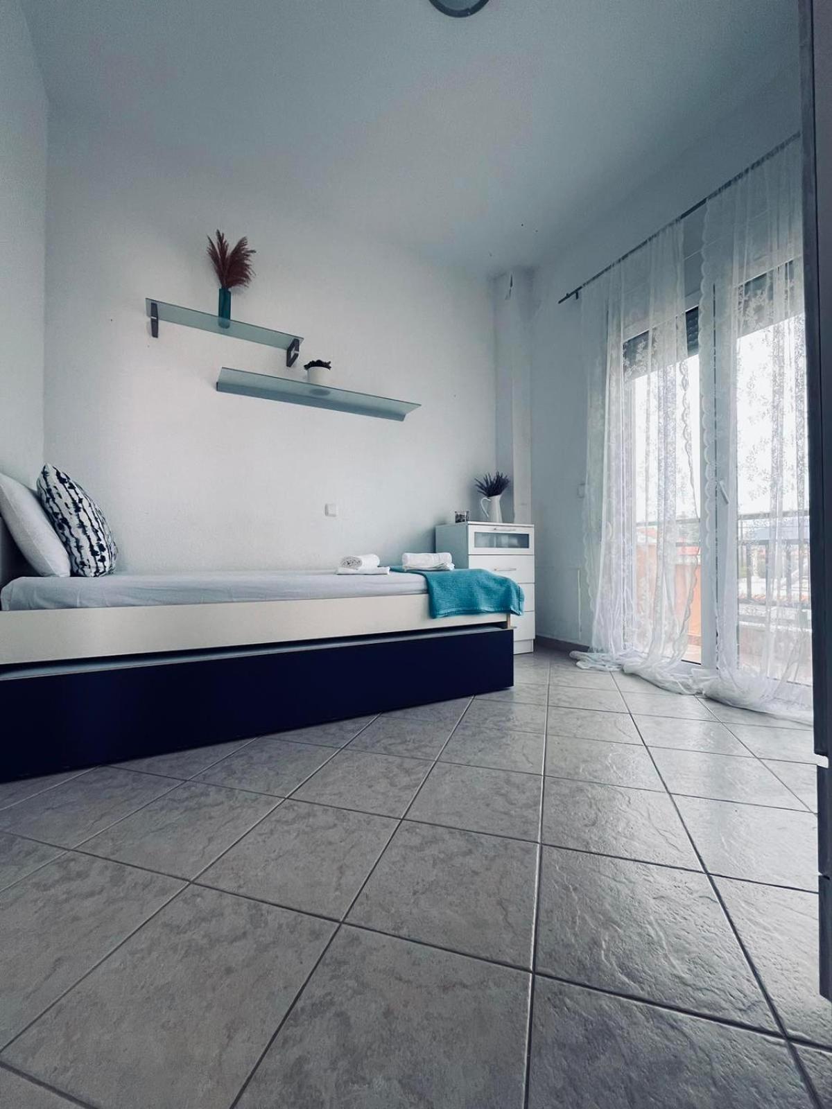 Ocean View Apartments Vrasna Bagian luar foto
